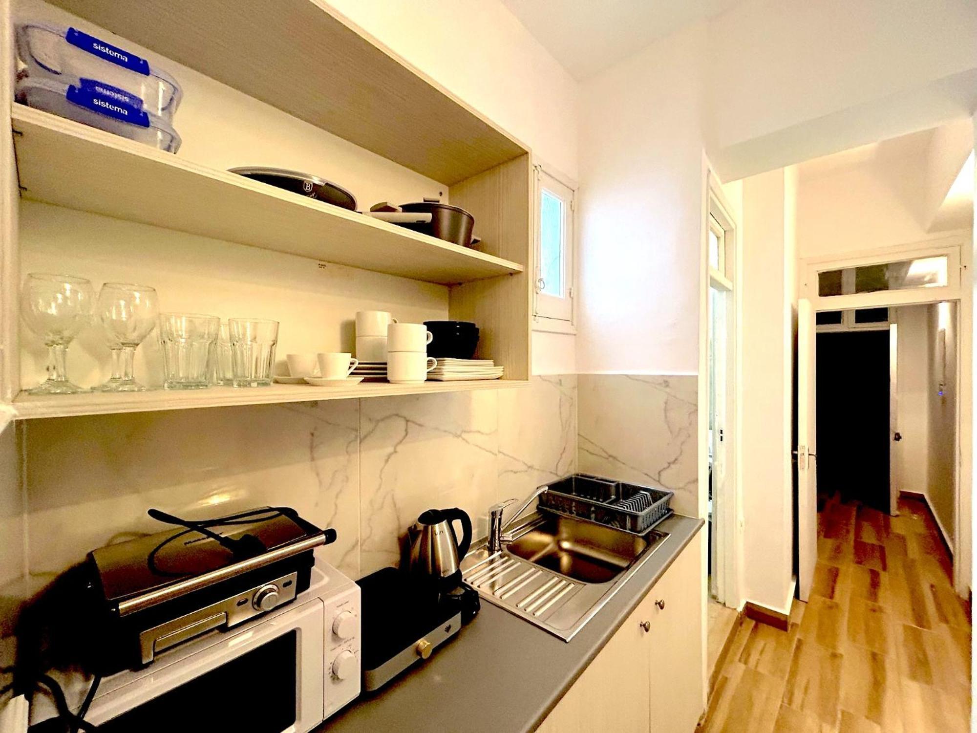 Queen Regina Suites By Platform 357 Nicósia Exterior foto