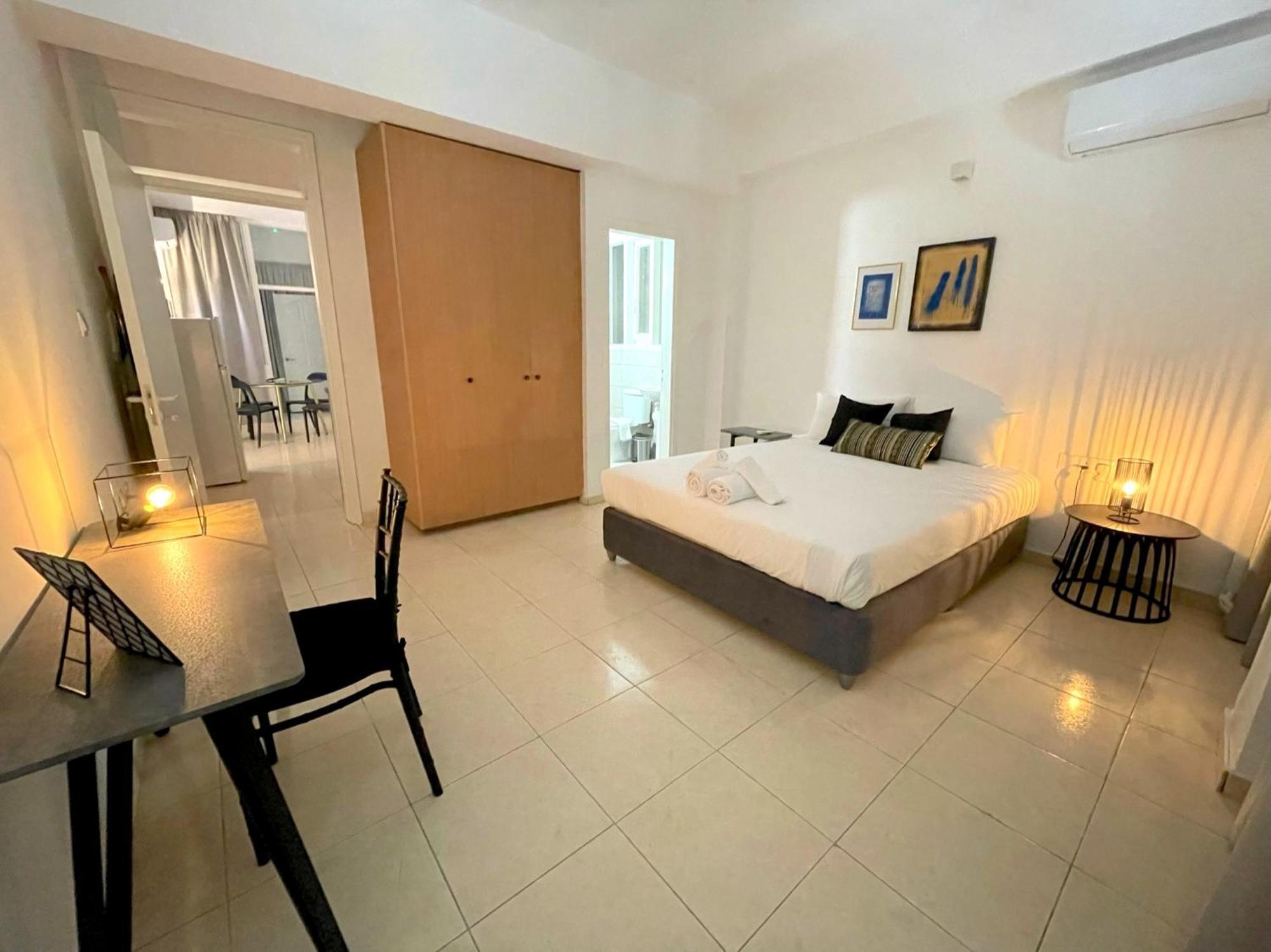 Queen Regina Suites By Platform 357 Nicósia Exterior foto